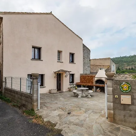 Maison Accueillante Avec Jardin A Albas Albas (Aude)